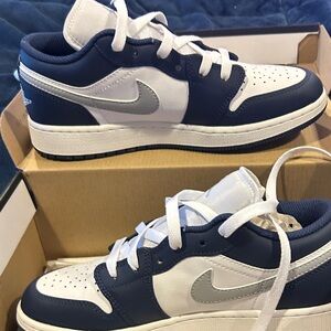 Jordan Air Jordan 1 Low (GS) White/Grey/Navy Box Label
